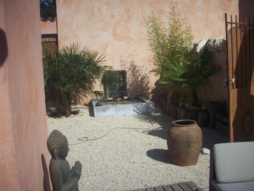 Vagnas Studios Et Gite La Sauvasse חדר תמונה